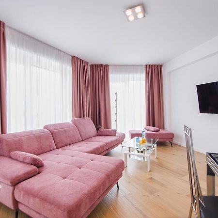 Pink Sahara Near City Center 拉迪亚 外观 照片