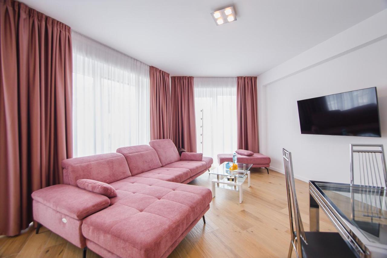Pink Sahara Near City Center 拉迪亚 外观 照片